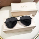 Classic Men’s Aviator Oval Sunglasses