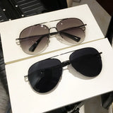 Classic Men’s Aviator Oval Sunglasses